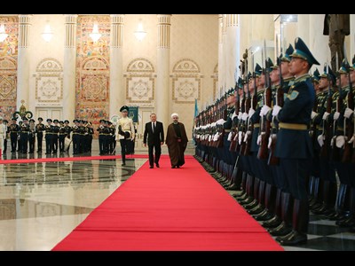 استقبال رسمی رییس جمهوری قزاقستان از دکتر روحانی